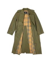 BURBERRY TRENCH COAT