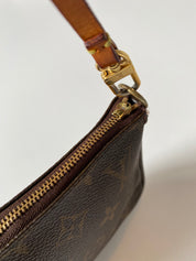 LOUIS VUITTON POCHETTE ACCESSOIRES